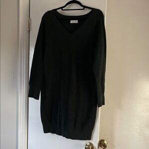 Old Navy Women's Black V-Neck Sweater